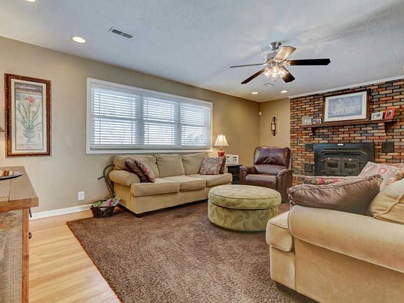 4th image of 1300 Sandy Shore Dr