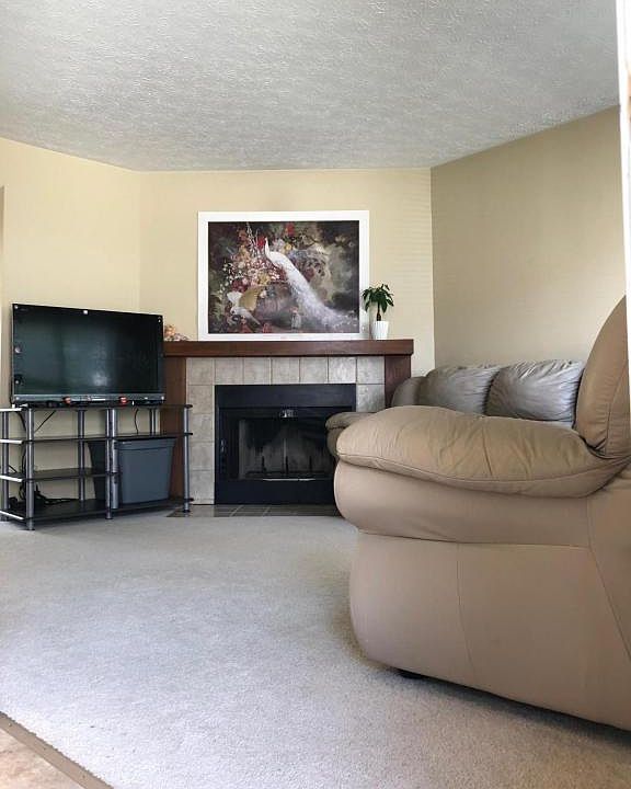 1st image of 1561 Park Place Dr