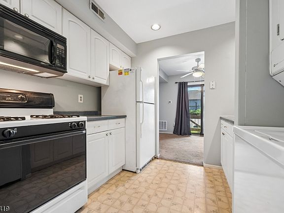 4th image of 3804 Balsam Way