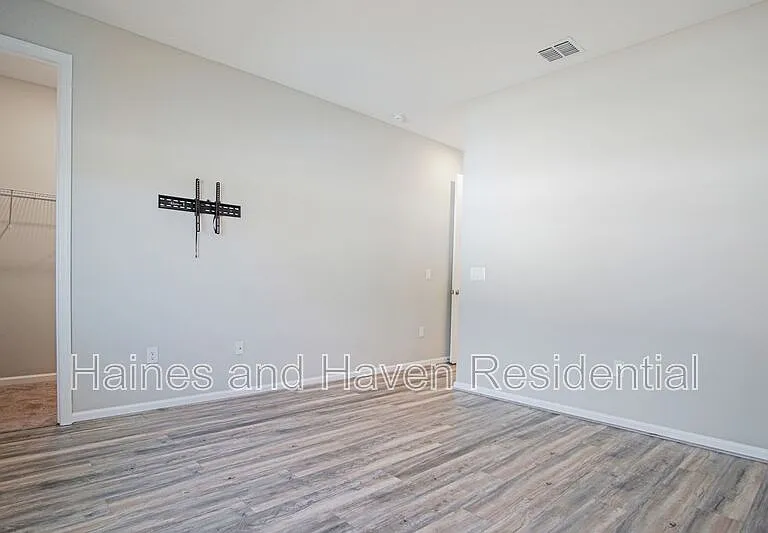 1229 Forest Gate Cir — Photo 12