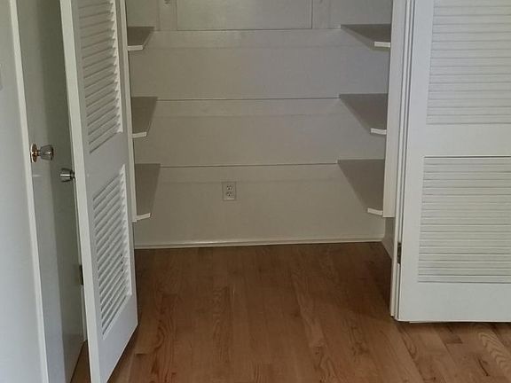 4th image of 2124 Dorothy Ave APT 4