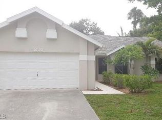 1236 SW Santa Barbara Pl, Cape Coral, FL 33991