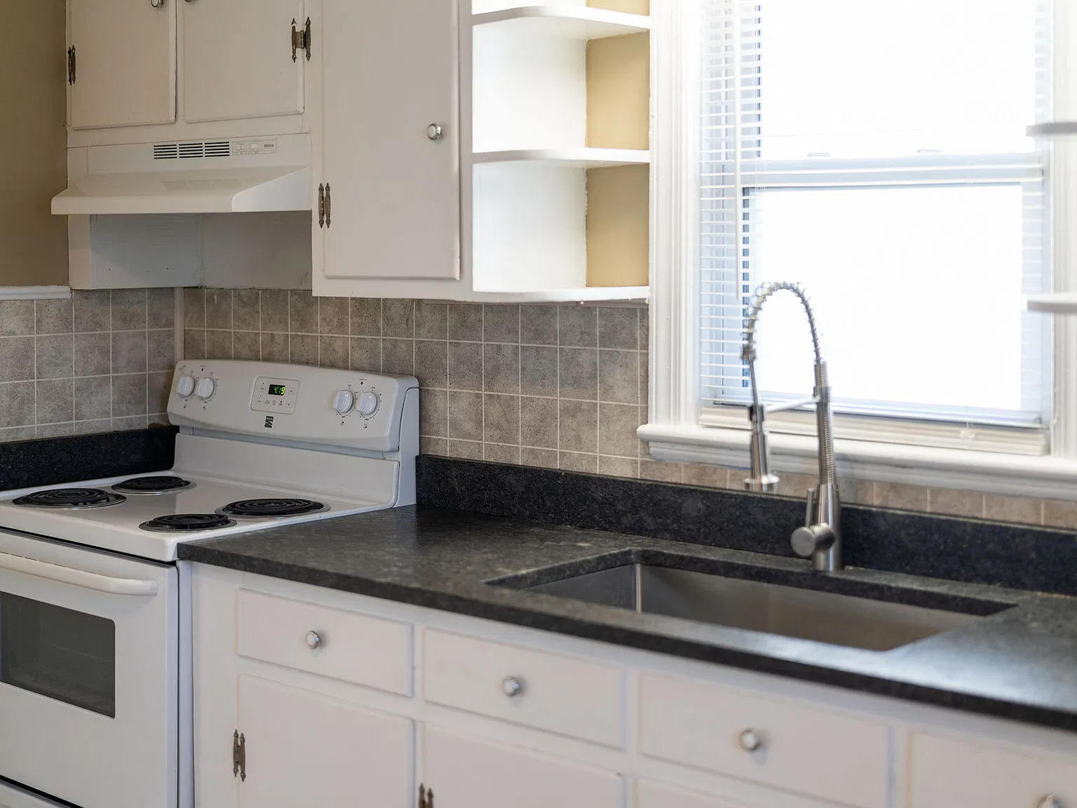 2 bed, 1140 sqft, $1,400 — Photo 4