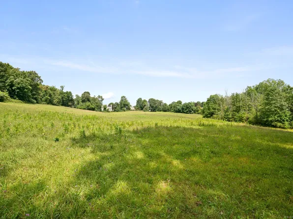 Footit Drive, Middletown, CT 06457