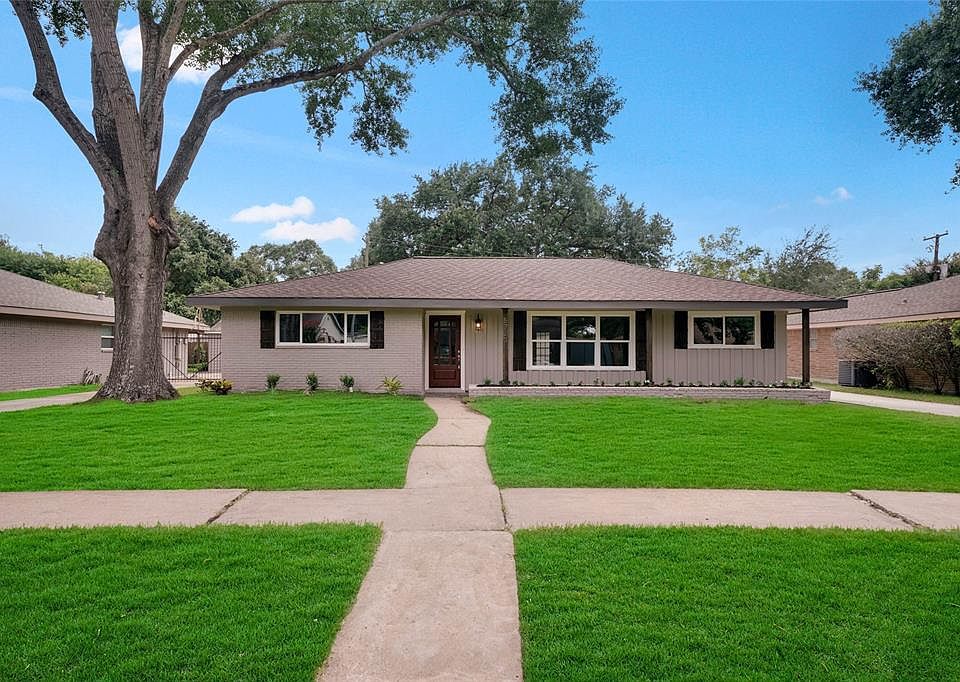 1st image of 5723 Arboles Dr