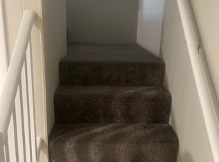 147 Pleasant St APT 2R, Gardner, MA 01440