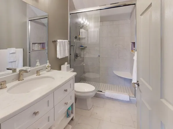 812 S Broad St APT 8, Thomasville, GA 31792