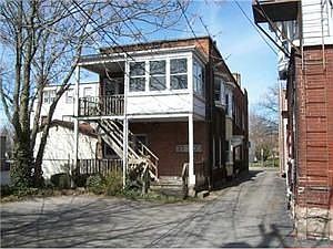 2nd image of 719 Main St