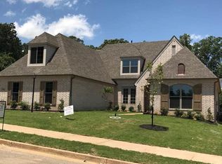 6496 W Sundance Dr, Olive Branch, MS 38654