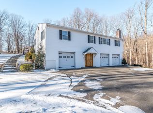 497 Danbury Rd, Ridgefield, CT 06877