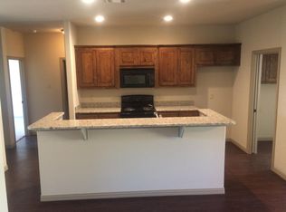 208 N Denton St, Weatherford, TX 76086