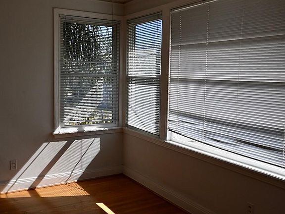 4th image of 4667 Dart St