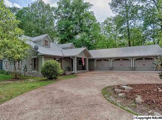 192 Morningside Dr, Guntersville, AL 35976