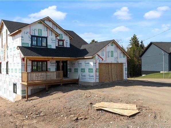 140 Montana Dr, Quispamsis, NB E2E 0W2