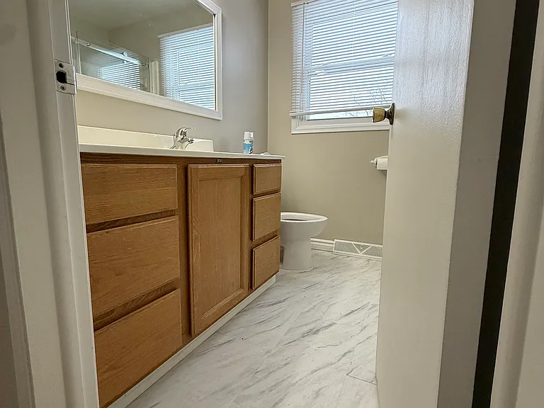 Second Full Bathroom (Second Floor)