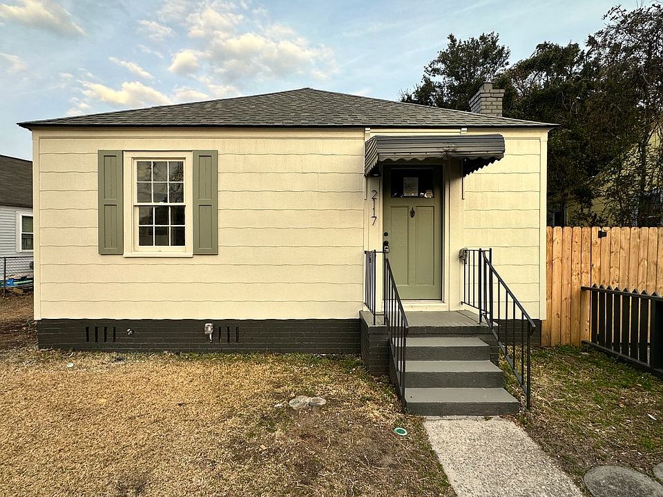 1st image of 2117 Thornlee Dr