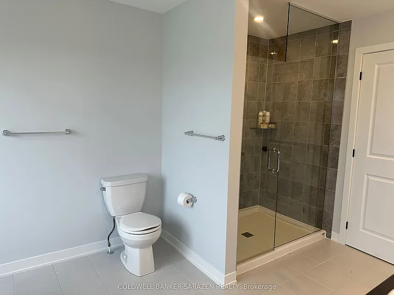 50 Green Ash Ave — Photo 17