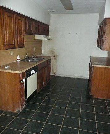3rd image of 1425 Juanita St