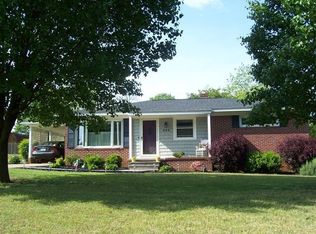 202 Maple Dr, Gaffney, SC 29341