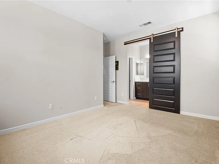 722 Ellis Dr — Photo 10