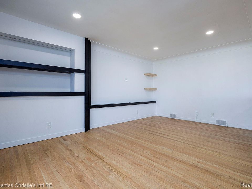 16320 Aurora Ave, photo 7