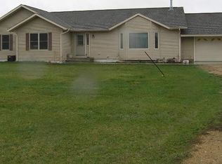 N8305 Wilcox Rd, Portage, WI 53901