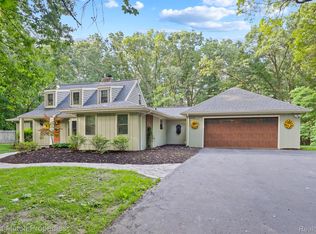 3601 Clyde Rd, Highland, MI 48357
