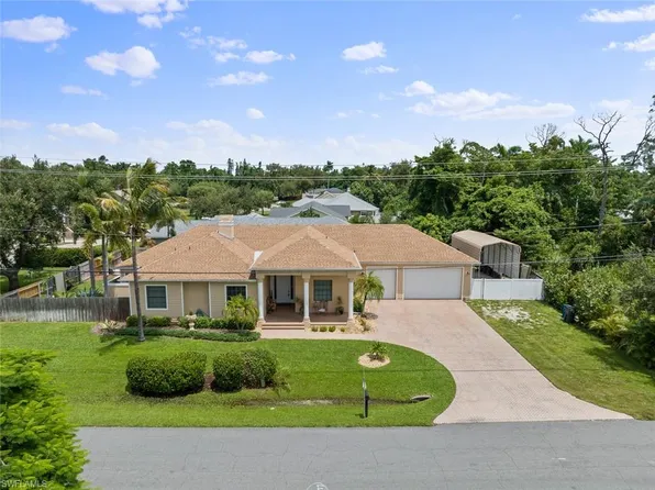 921 SHADDELEE LN E, FORT MYERS, FL 33919