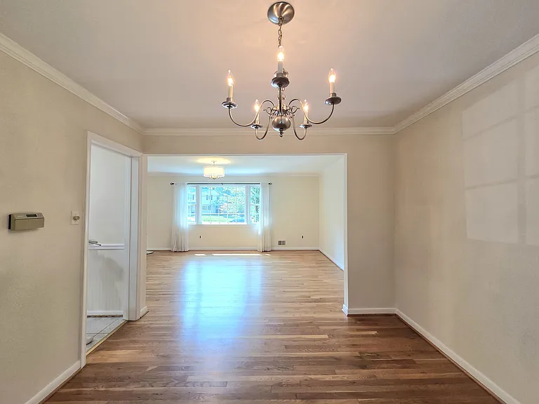 111 Tamarisk Ct — Photo 9