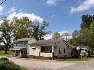 1107 Main St, Enon Valley, PA 16120
