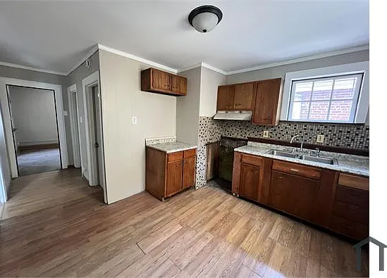 1 bed, 750 sqft, $1,000 — Photo 2