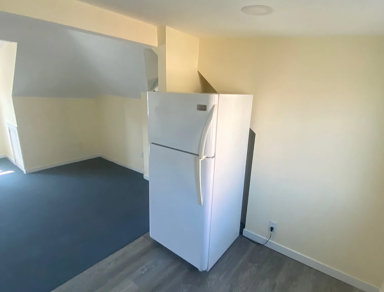 1 bed, 400 sqft, $1,700 — Photo 3