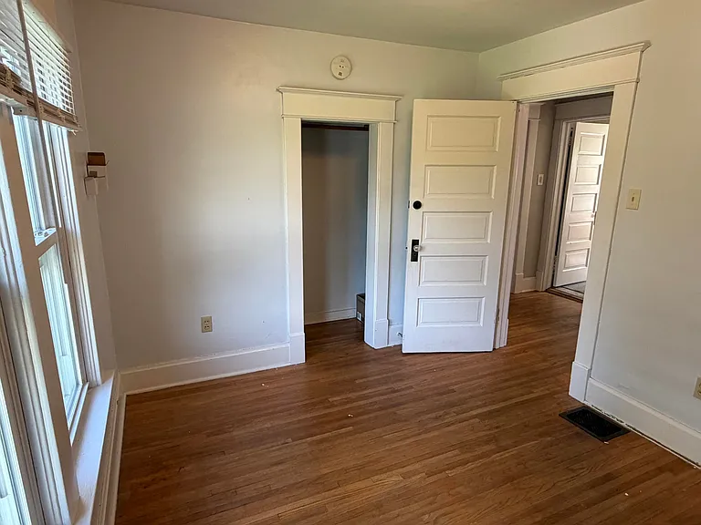 3202 Lincoln Way — Photo 13