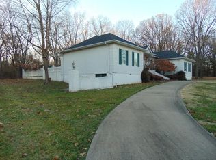 1506 Nottingham St, Cassville, MO 65625