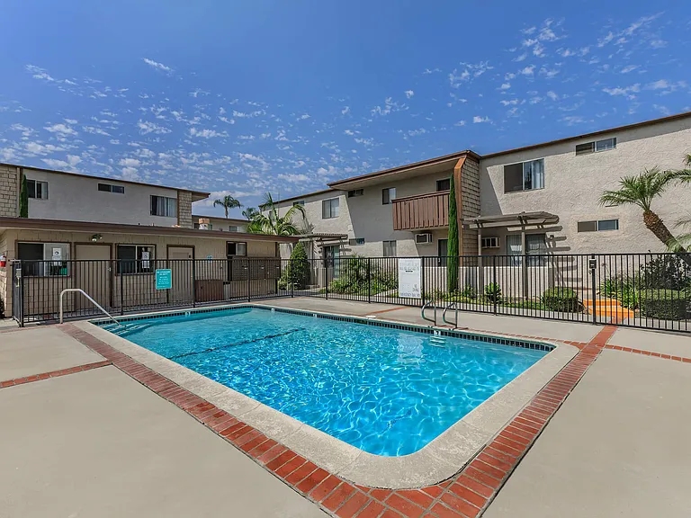 Greenbrook Apartments — Photo 5