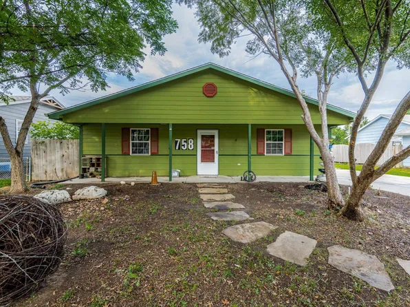 758 N Young St, Wichita, KS 67212