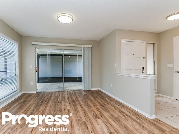 4th image of 10907 Landon Ln