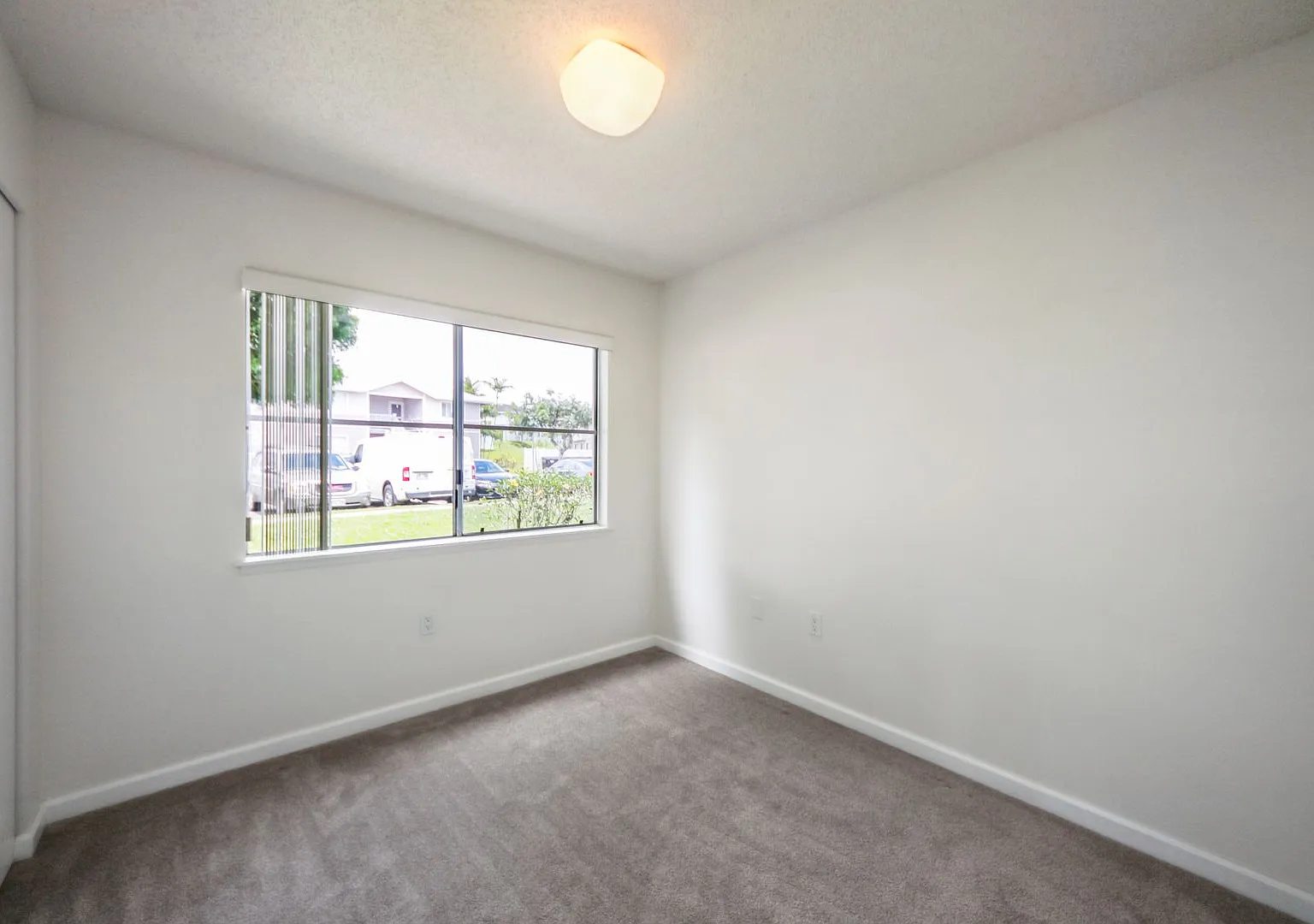 Mililani Mauka 6 months maximum -Gr floor /3 bedroom, 2 bath, 2 parking — Photo 2