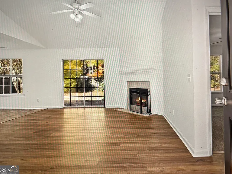 11 Cordage Cir — Photo 2