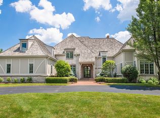 11650 N Canterbury Dr, Mequon, WI 53092