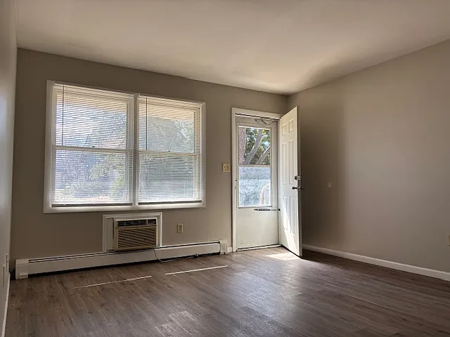 1730 Joanna Ave — Photo 2