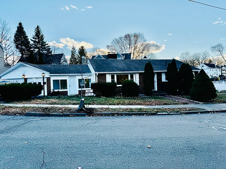 7 Wildwood Ave — Photo 7