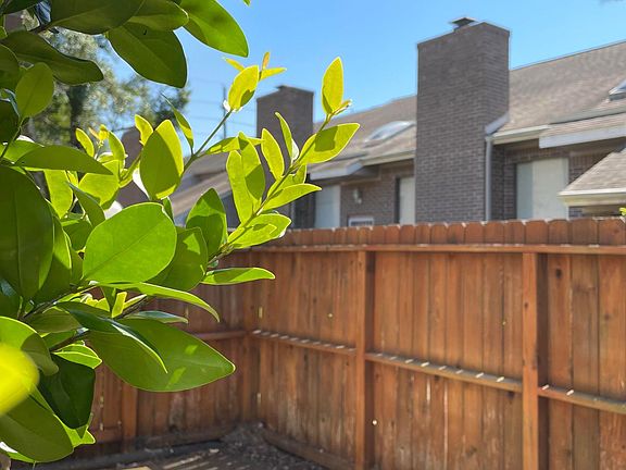 5th image of 2835 Panagard Dr