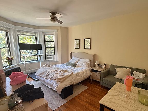 2nd image of 39 Hemenway St #13