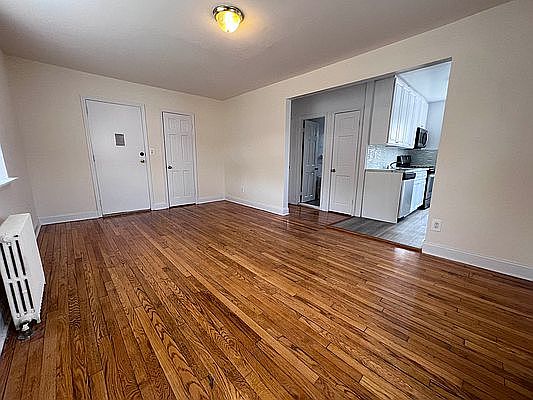 2nd image of 22171 Horace Harding Expy Floor 1