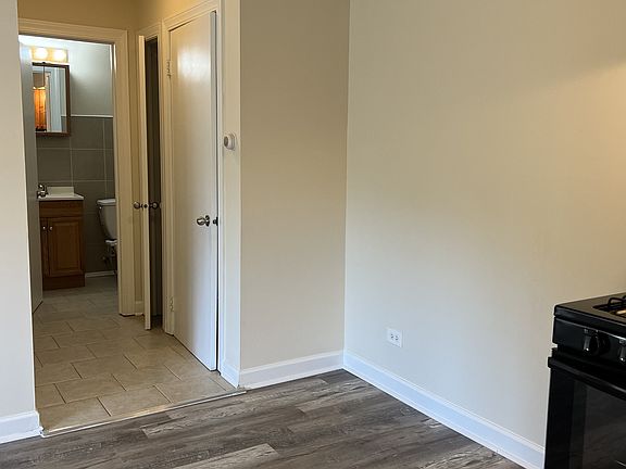 3rd image of 8641 S 82nd Ct #11473743