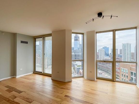 2nd image of 645 N Kingsbury St APT 2404