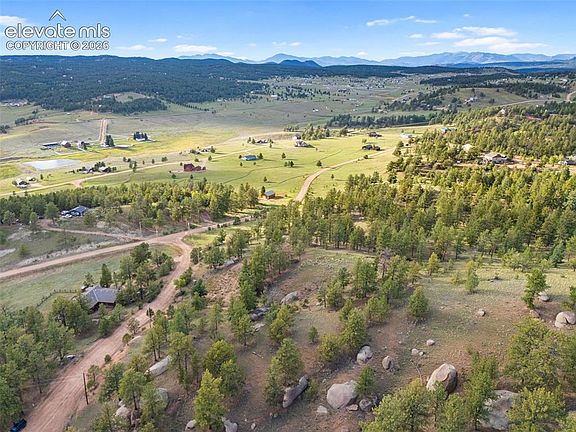 4th image of 28 Pinnacle Cir