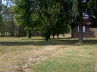 89 E Booe Rd, Austin, IN 47102