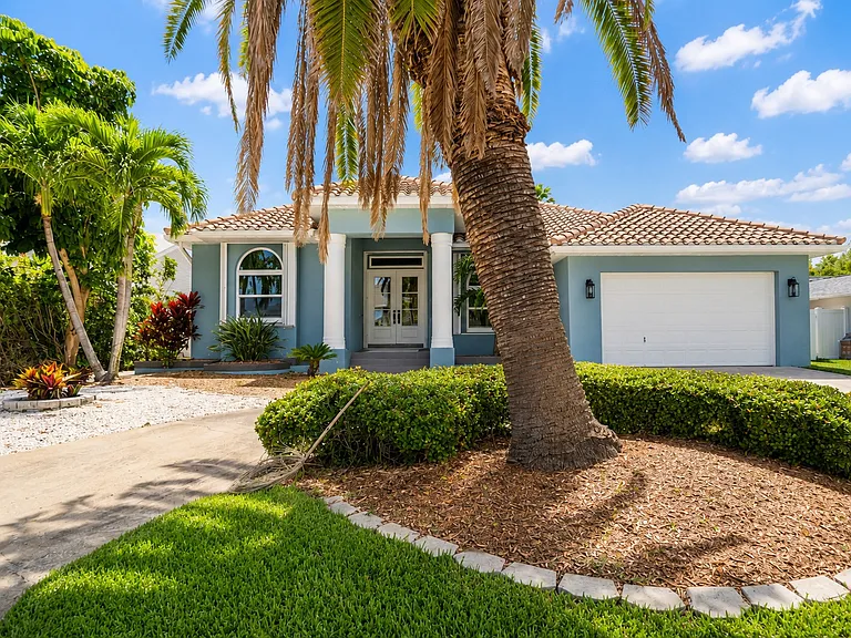 3012 E Vina Del Mar Blvd — Photo 41